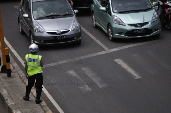 Polisi Lalu Lintas di Bandung